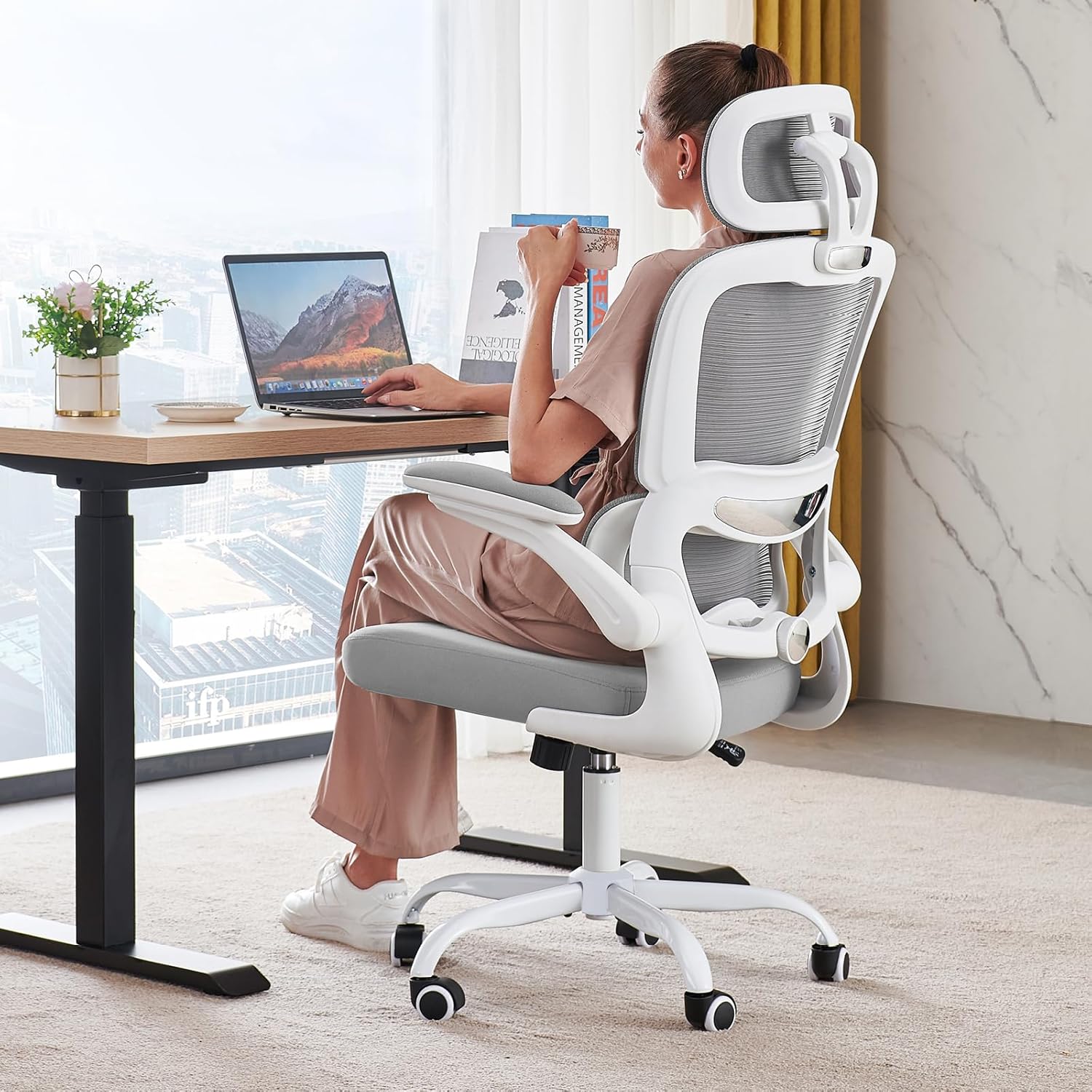 Office Chair Ergonomic Desk Chair, 330 lbs Home Mesh Desk Chair with Wheels, Comfortable Gaming Chair, High Back Office Chair